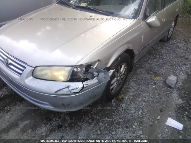 JT2BF28K310312400 - 2001 TOYOTA CAMRY LE/XLE GOLD photo 6