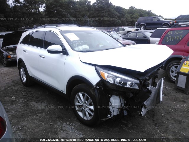 5XYPGDA31GG022037 - 2016 KIA SORENTO LX/L WHITE photo 1