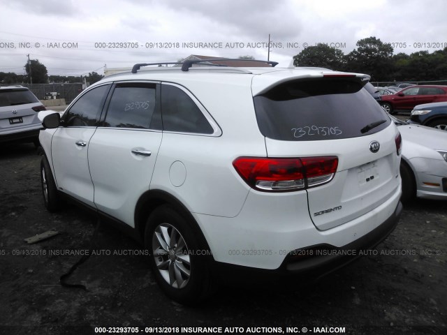 5XYPGDA31GG022037 - 2016 KIA SORENTO LX/L WHITE photo 3