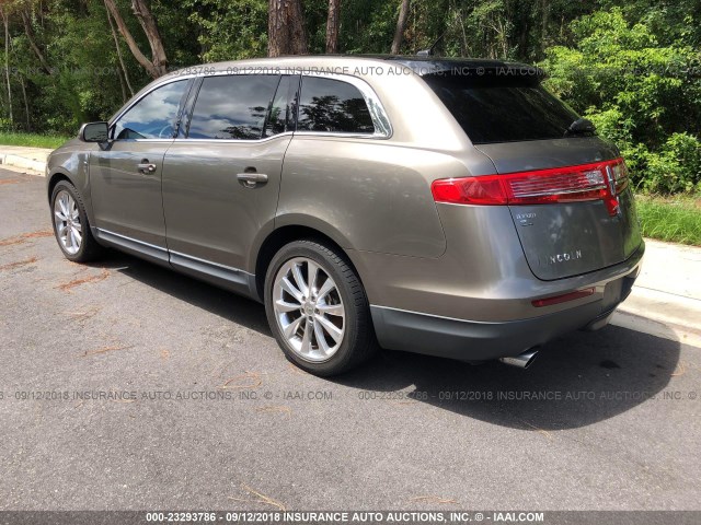 2LMHJ5AT4CBL51924 - 2012 LINCOLN MKT GRAY photo 3