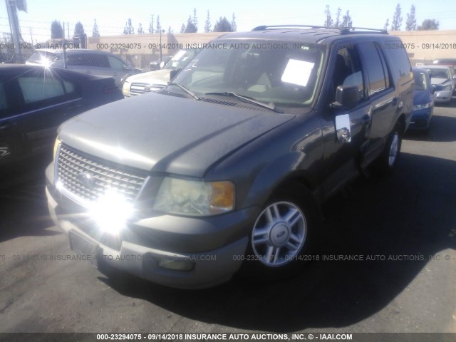 1FMRU15W83LC53256 - 2003 FORD EXPEDITION XLT GRAY photo 2
