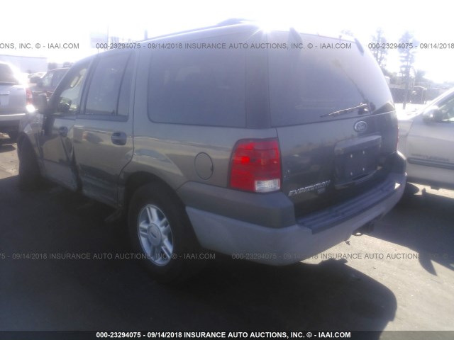 1FMRU15W83LC53256 - 2003 FORD EXPEDITION XLT GRAY photo 3