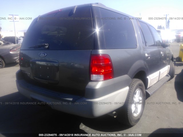 1FMRU15W83LC53256 - 2003 FORD EXPEDITION XLT GRAY photo 4