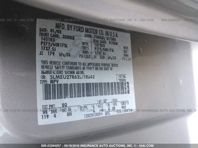 5LMEU27R62LJ18042 - 2002 LINCOLN NAVIGATOR Beige Foto 9