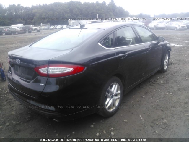 3FA6P0H70FR138031 - 2015 FORD FUSION SE BLACK photo 4