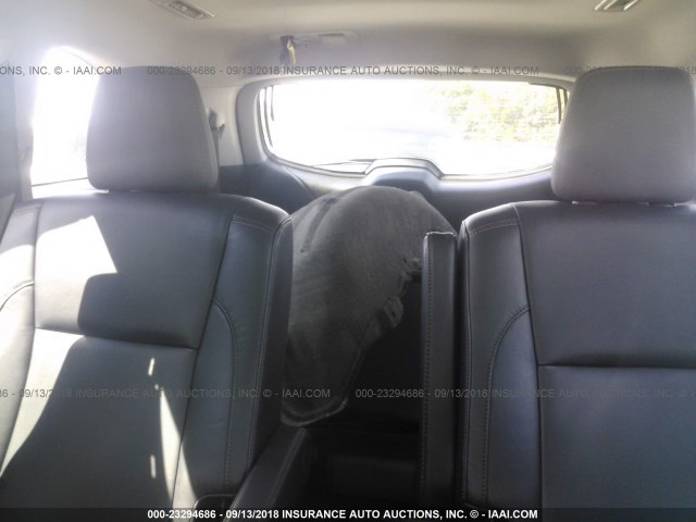 5TDKKRFH0GS125592 - 2016 TOYOTA HIGHLANDER XLE ნაცრისფერი ფოტო 8