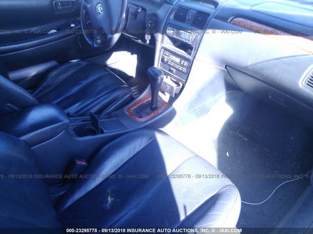 2T1CF28P83C607024 - 2003 TOYOTA CAMRY SOLARA SE/SLE ვერცხლისფერი ფოტო 5