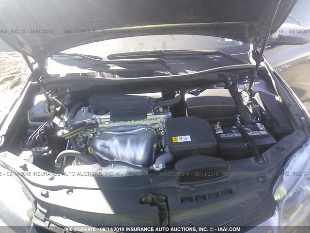 4T1BF1FK0HU787098 - 2017 TOYOTA CAMRY LE/XLE/SE/XSE 灰色 照片 10