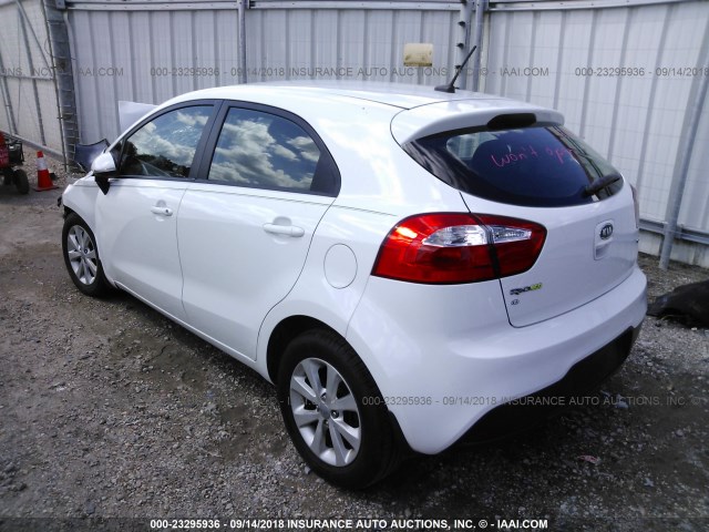 KNADN5A36D6101973 - 2013 KIA RIO EX/SX WHITE photo 3