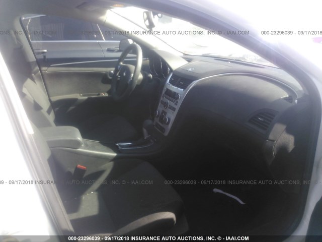1G1ZC5E14BF249570 - 2011 CHEVROLET MALIBU 1LT თეთრი ფოტო 5