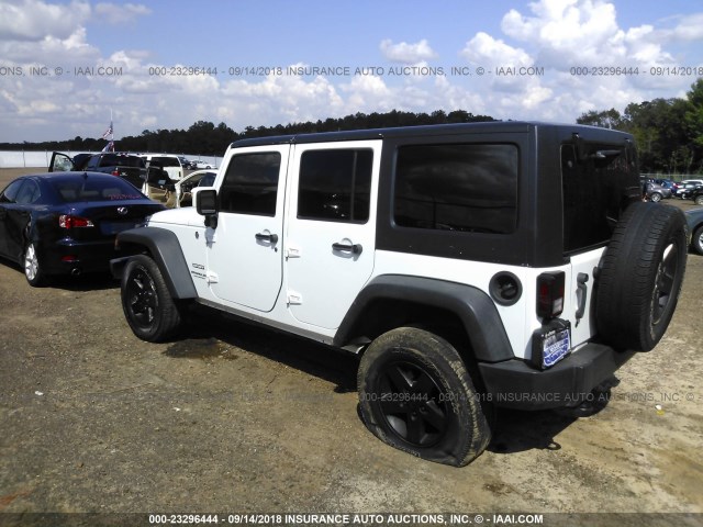 1C4BJWDG1DL637340 - 2013 JEEP WRANGLER UNLIMITE SPORT WHITE photo 3