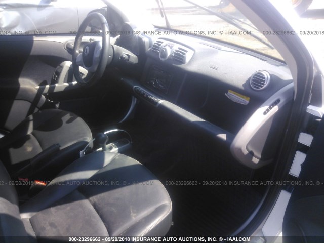 WMEEJ3BA0FK797035 - 2015 SMART FORTWO PURE/PASSION WHITE photo 5