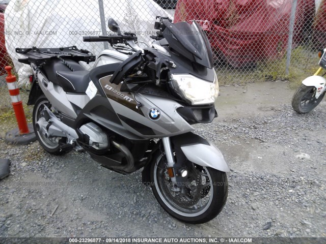 WB1044003CZW20513 - 2012 BMW R1200 RT SILVER photo 1