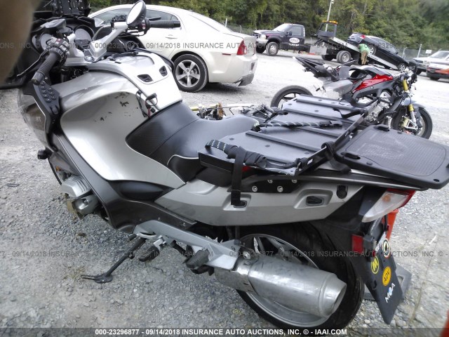 WB1044003CZW20513 - 2012 BMW R1200 RT SILVER photo 3