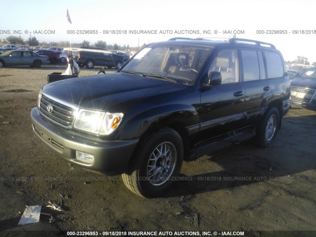 JT3HT05J1W0022453 - 1998 TOYOTA LAND CRUISER  BLACK photo 2