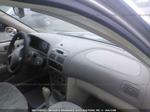 2T1BR18E4WC089042 - 1998 TOYOTA COROLLA VE/CE/LE 锡色 照片 5