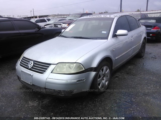 WVWRH63B92P231019 - 2002 VOLKSWAGEN PASSAT GLX SILVER photo 2