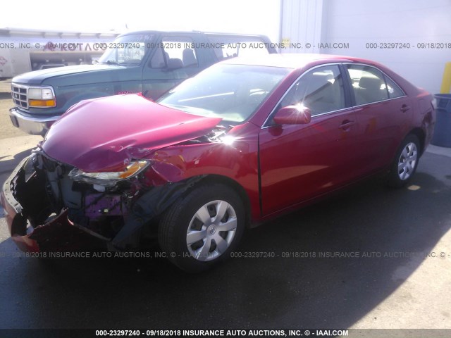 4T4BE46K57R006973 - 2007 TOYOTA CAMRY NEW GENERAT CE/LE/XLE/SE RED photo 2