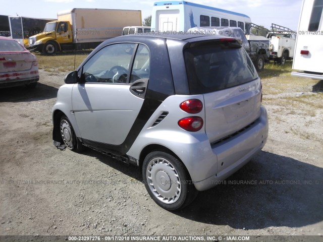 WMEEJ3BA1CK572022 - 2012 SMART FORTWO PURE/PASSION SILVER photo 3