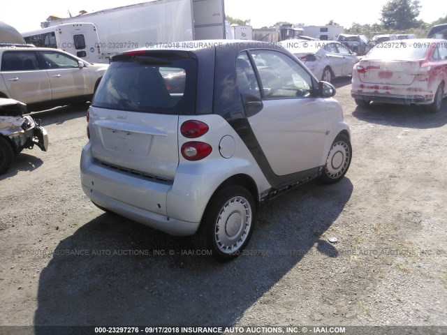 WMEEJ3BA1CK572022 - 2012 SMART FORTWO PURE/PASSION SILVER photo 4