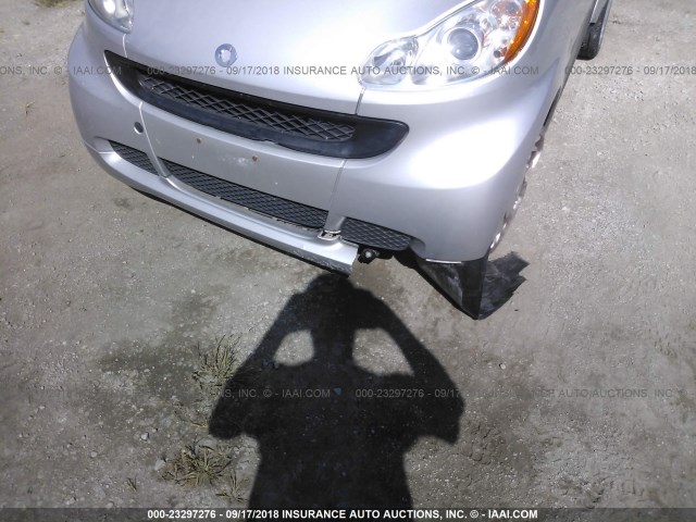 WMEEJ3BA1CK572022 - 2012 SMART FORTWO PURE/PASSION SILVER photo 6