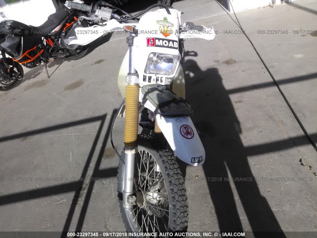 JS1SK42A3W2100729 - 1998 SUZUKI DR350 SE WHITE photo 5