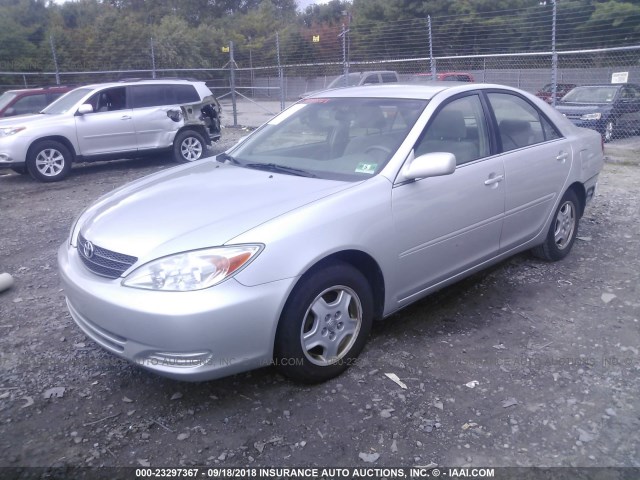 4T1BF32K93U043722 - 2003 TOYOTA CAMRY LE/XLE/SE Күміс фото 2