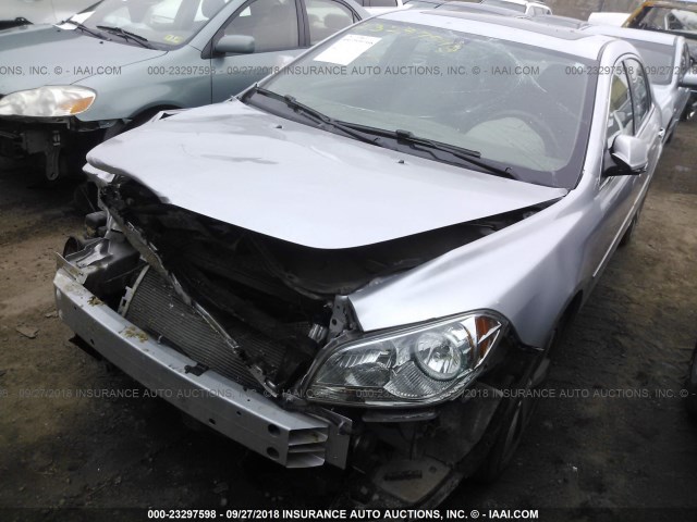 1G1ZC5EU0CF396982 - 2012 CHEVROLET MALIBU 1LT SILVER photo 2