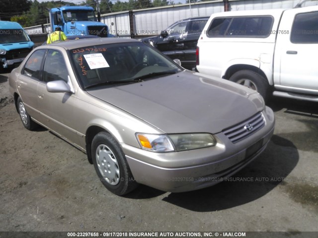 JT2BG22KXW0207723 - 1998 TOYOTA CAMRY CE/LE/XLE 米色 照片 1