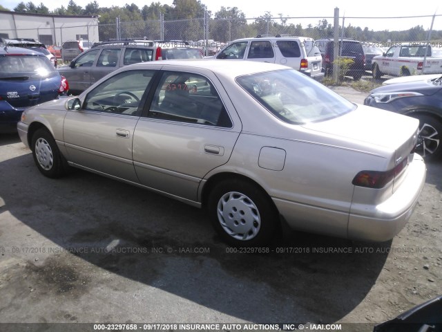 JT2BG22KXW0207723 - 1998 TOYOTA CAMRY CE/LE/XLE 米色 照片 3