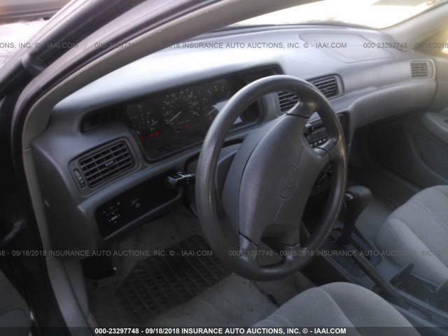 4T1BG22K01U040471 - 2001 TOYOTA CAMRY CE/LE/XLE 绿色 照片 5