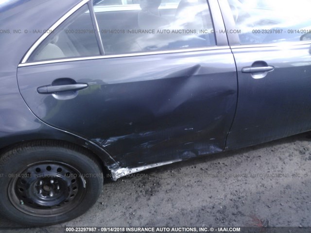 4T1BF3EK7AU526148 - 2010 TOYOTA CAMRY SE/LE/XLE GRAY photo 6