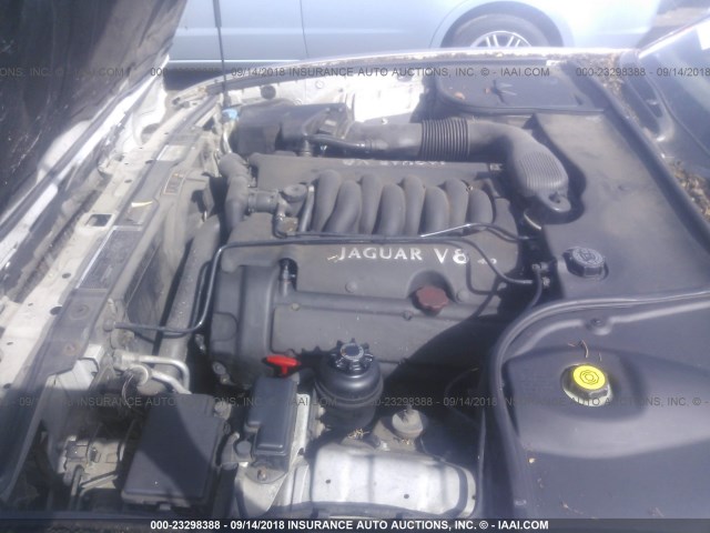 SAJHX1241WC841824 - 1998 JAGUAR XJ8 银色 照片 10