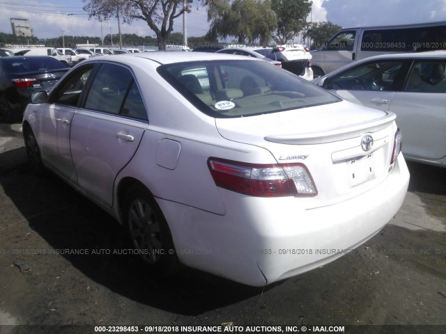 4T1BB46K88U045447 - 2008 TOYOTA CAMRY HYBRID WHITE photo 3