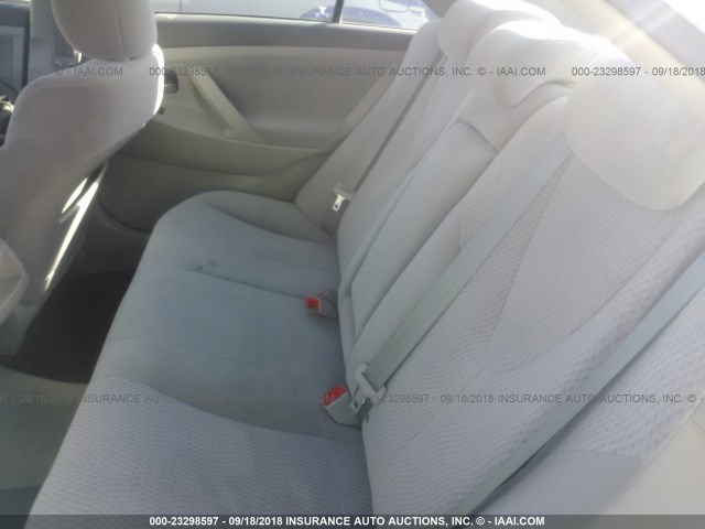 4T1BF3EK5AU556135 - 2010 TOYOTA CAMRY SE/LE/XLE WHITE photo 8
