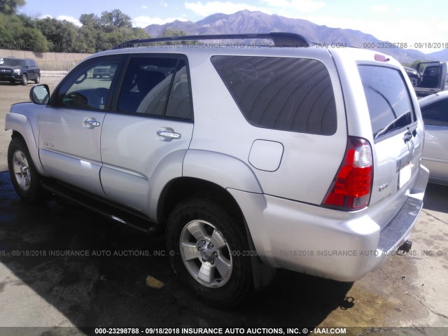 JTEBU14R360082791 - 2006 TOYOTA 4RUNNER SR5/SPORT SILVER photo 3