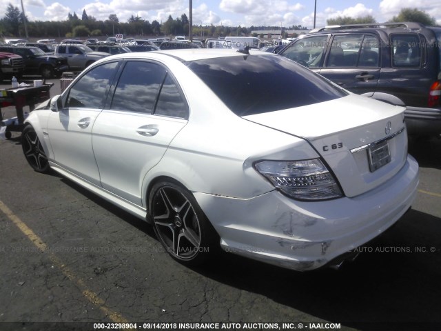 WDDGF7HB4BF539898 - 2011 MERCEDES-BENZ C 63 AMG WHITE photo 3