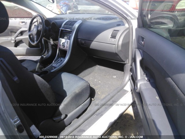 JTKDE177X50013768 - 2005 TOYOTA SCION TC 灰色 照片 5