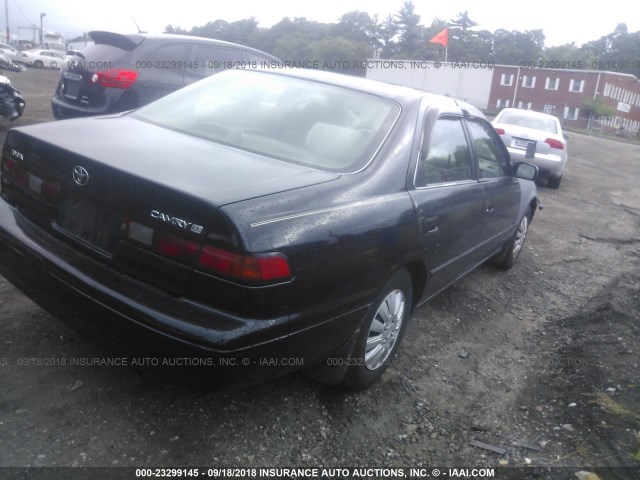 4T1BG22K2XU535103 - 1999 TOYOTA CAMRY CE/LE/XLE შავი ფოტო 4