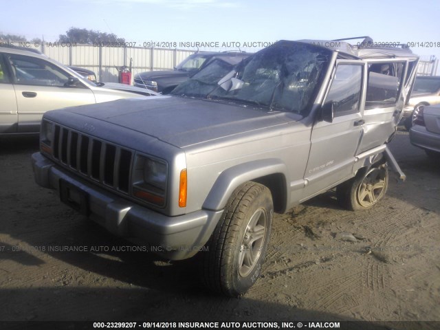 1J4FT58S9YL168132 - 2000 JEEP CHEROKEE CLASSIC SILVER photo 2
