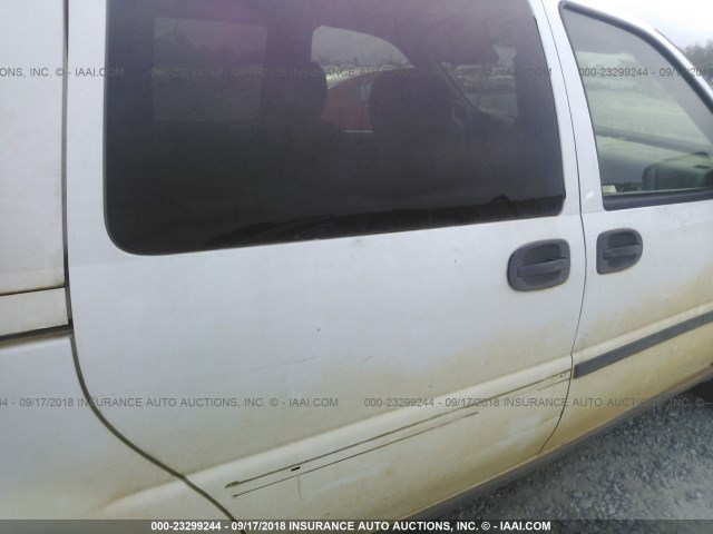 1GNDV23L66D205819 - 2006 CHEVROLET UPLANDER LS WHITE photo 6