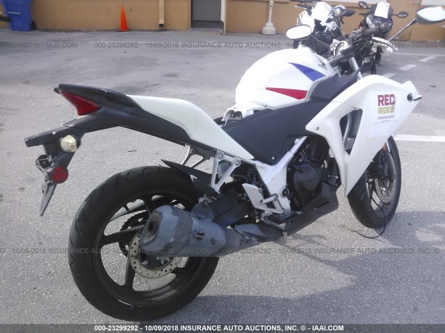 MLHMC4105D5302095 - 2013 HONDA CBR250 R WHITE photo 4