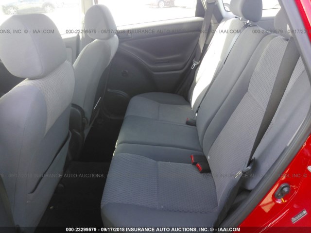 2T1KR32E75C392013 - 2005 TOYOTA COROLLA MATRIX XR RED photo 8