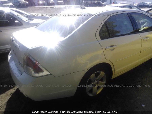 3FAHP01117R184631 - 2007 FORD FUSION SE WHITE photo 4