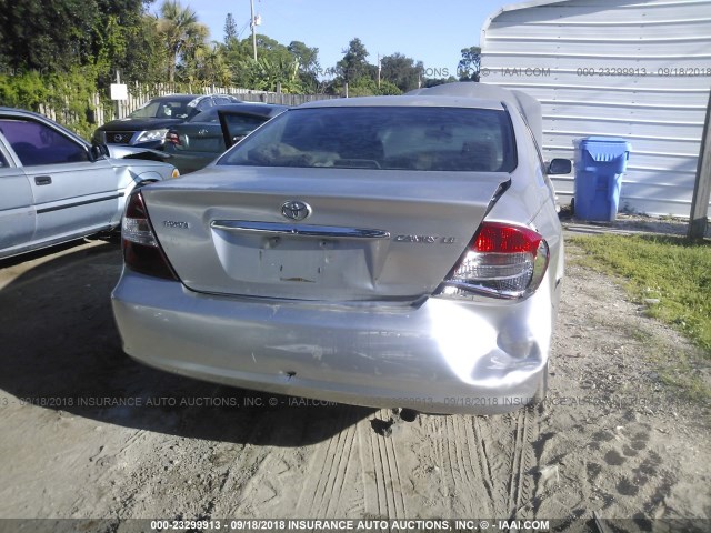 4T1BE32K72U500660 - 2002 TOYOTA CAMRY LE/XLE/SE Күміс фото 6