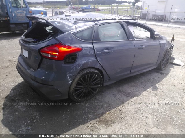 WF0DP3TH5G4116052 - 2016 FORD FOCUS RS GRAY photo 4