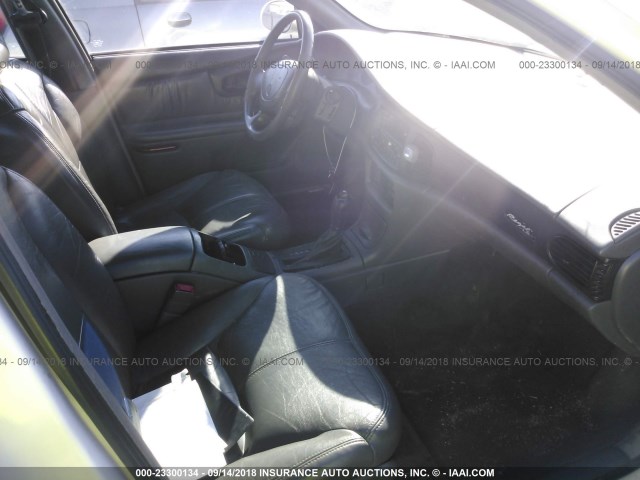 2G4WB55K621200413 - 2002 BUICK REGAL LS 白色 照片 5