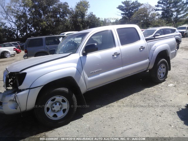 5TEJU4GN1AZ708535 - 2010 TOYOTA TACOMA DOUBLE CAB PRERUNNER SILVER photo 2