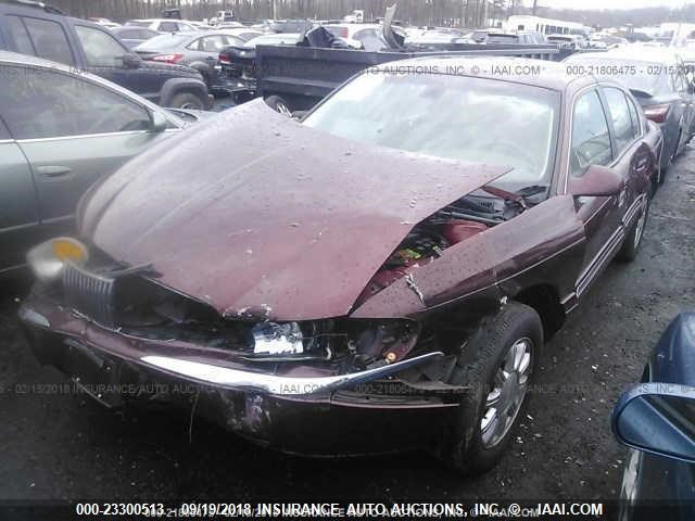 1LNHM97V82Y693168 - 2002 LINCOLN CONTINENTAL  Бордовый фото 2