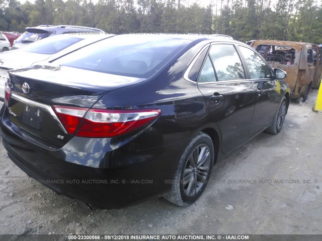 4T1BF1FK7HU737024 - 2017 TOYOTA CAMRY LE/XLE/SE/XSE 黑色 照片 4